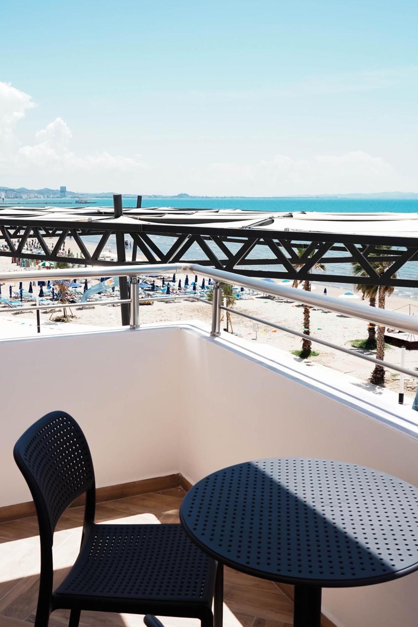 Marina Rooms Durrës Exterior foto